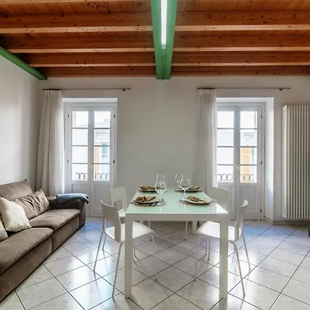 Centro Storico * קומו